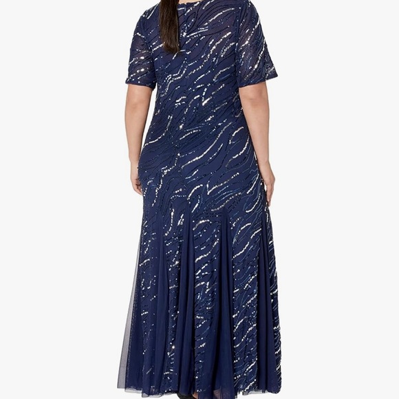 Alex Evening - Picture 2 of 14